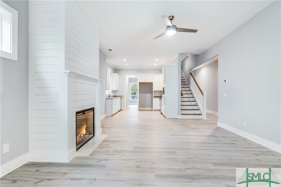 230 Blackjack Oak Drive W