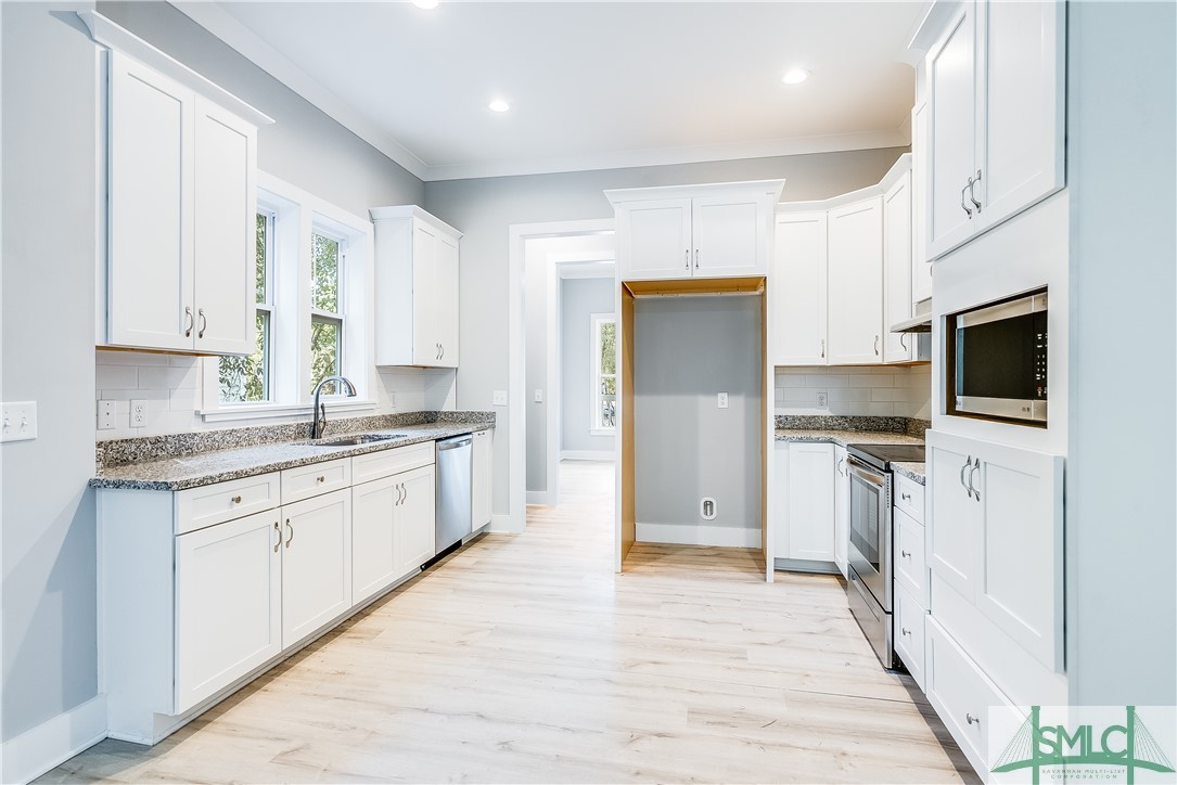 230 Blackjack Oak Drive W