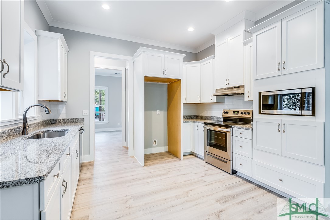 230 Blackjack Oak Drive W
