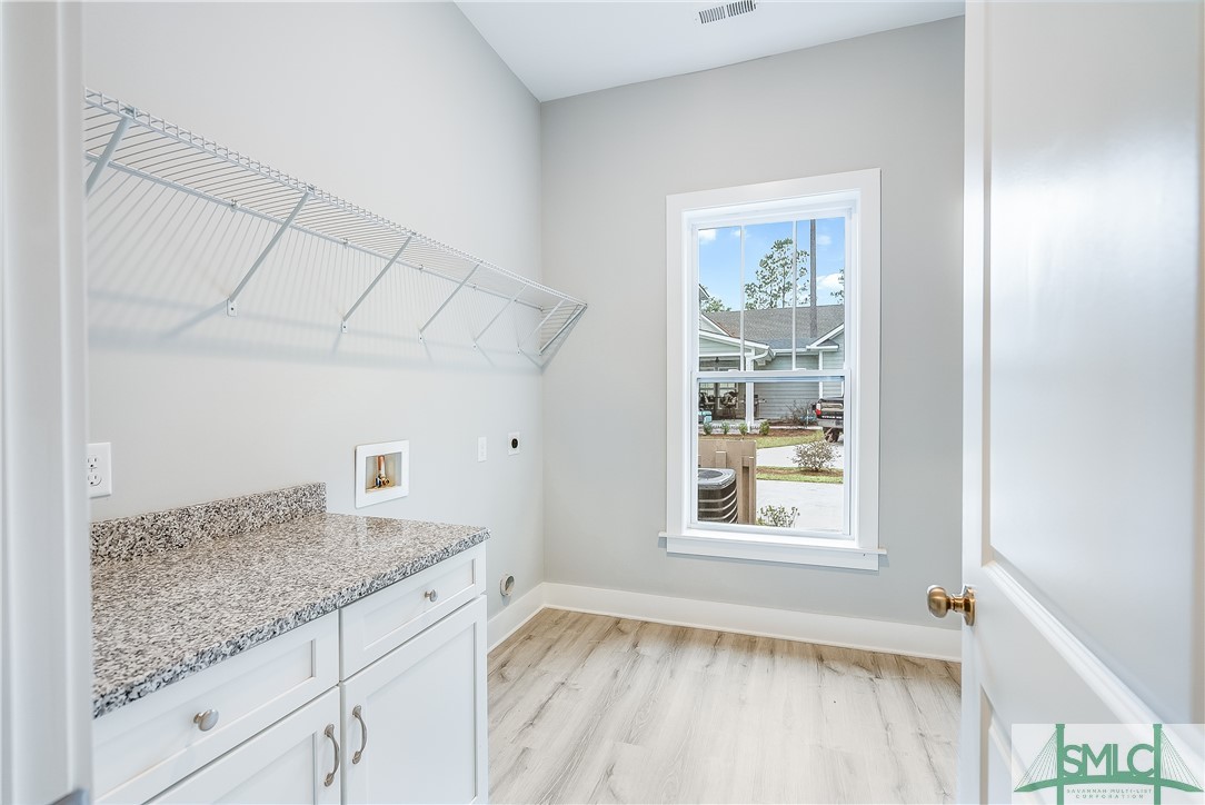 230 Blackjack Oak Drive W
