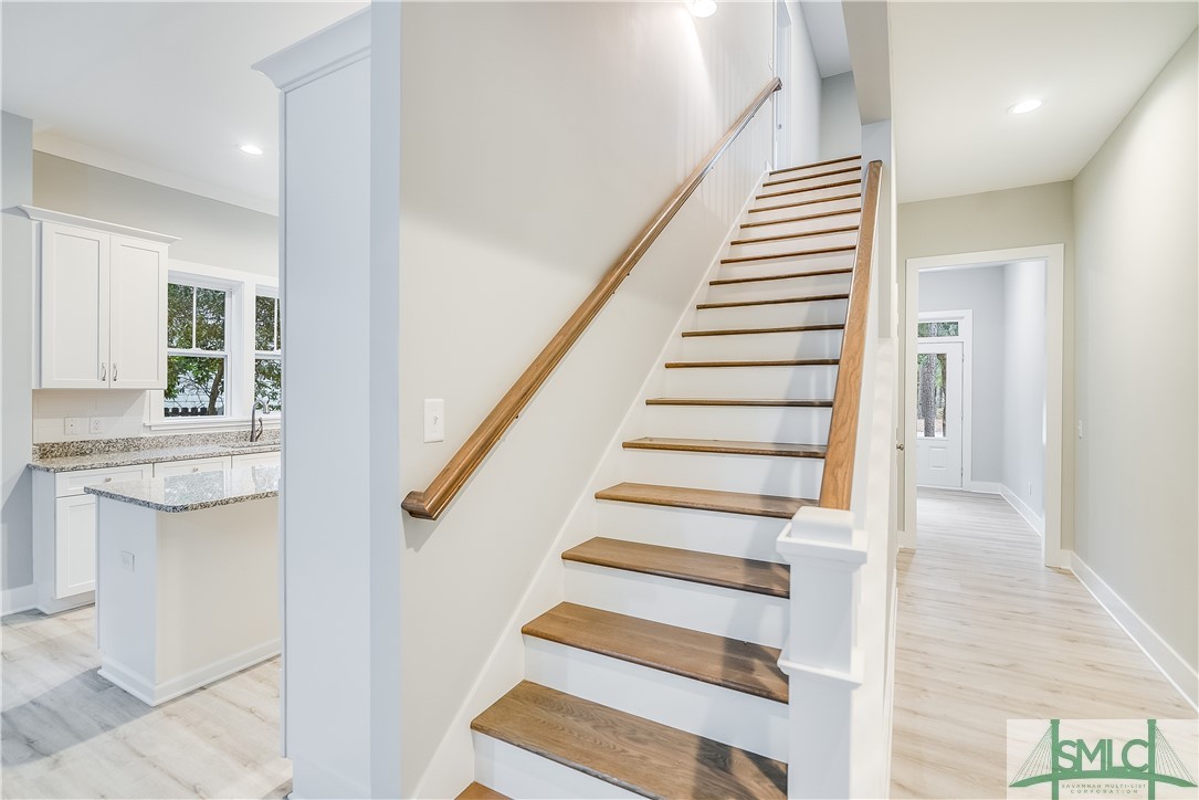 230 Blackjack Oak Drive W