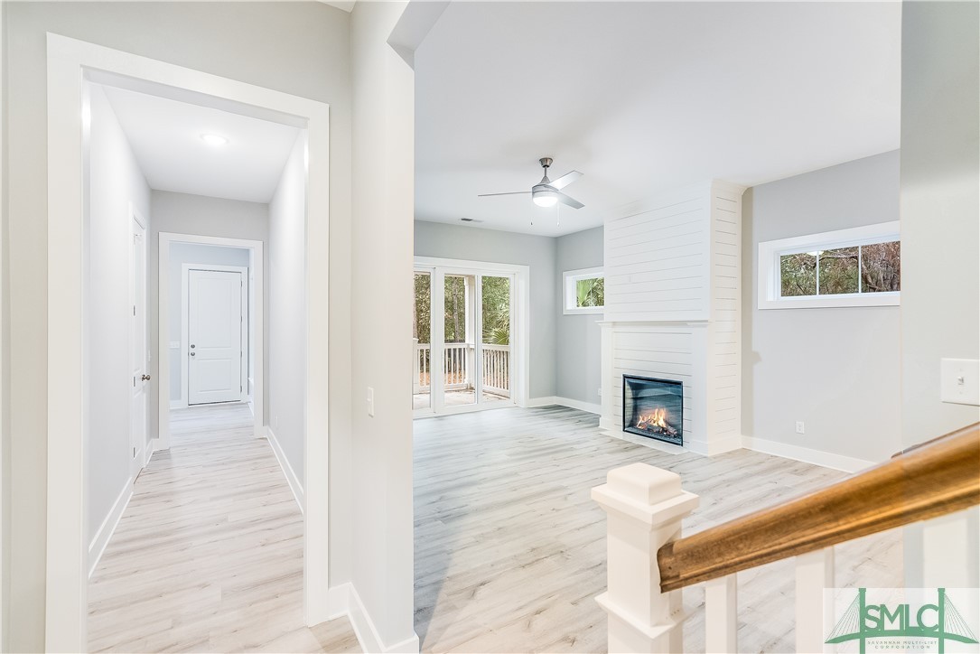 230 Blackjack Oak Drive W