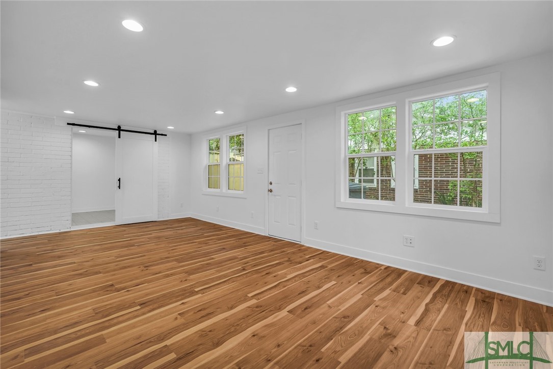 2102 Brentwood Drive