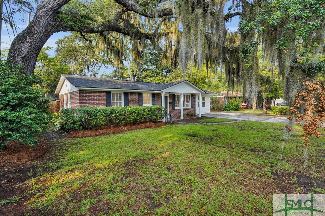 2102 Brentwood Drive