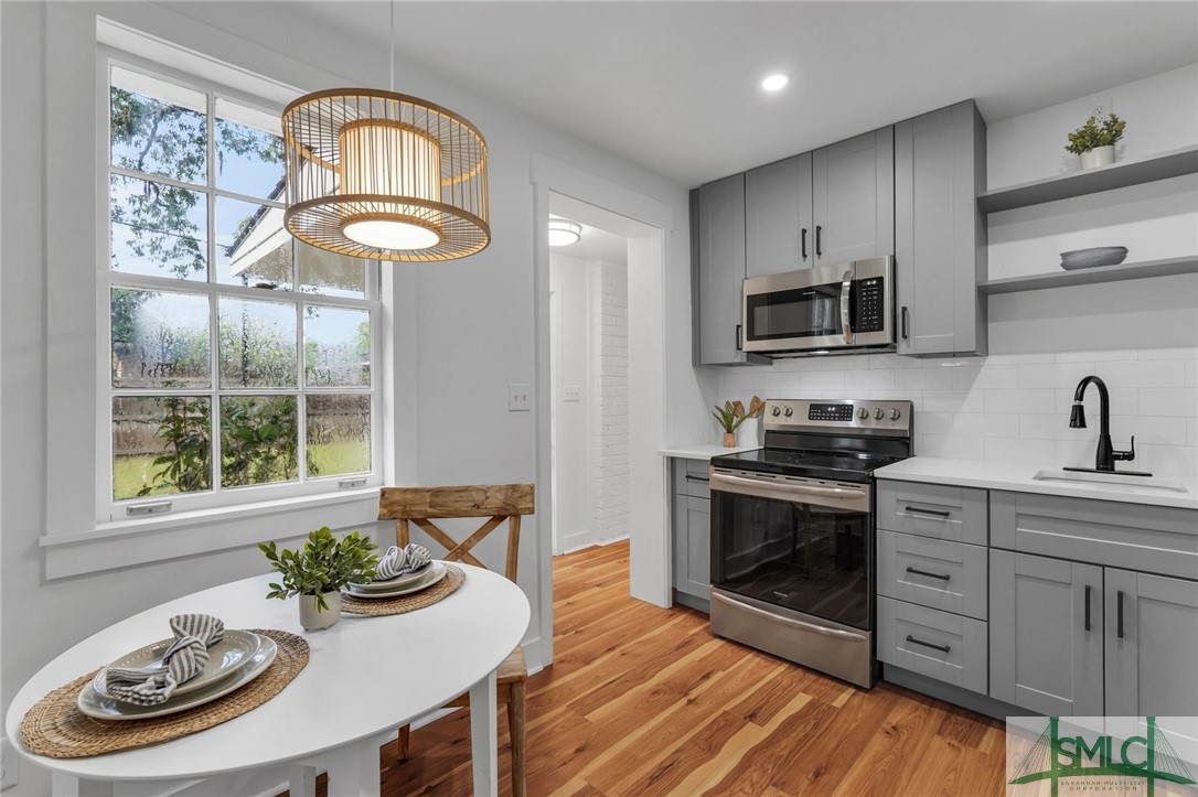 2102 Brentwood Drive