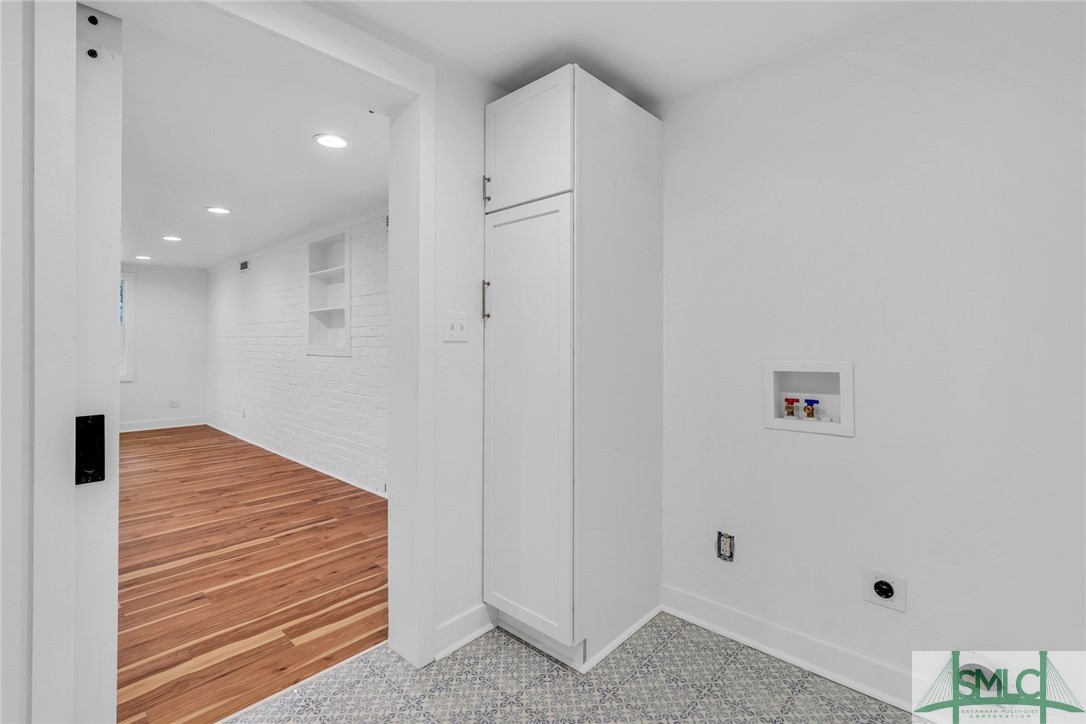 2102 Brentwood Drive