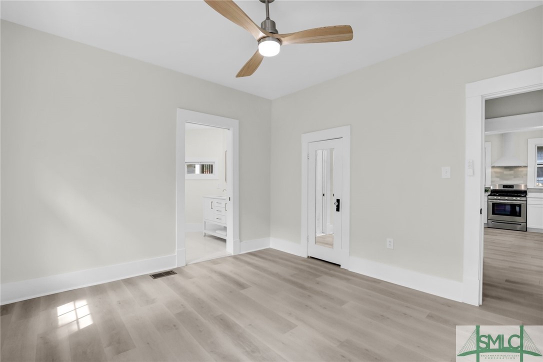 1112 E 49th Street
