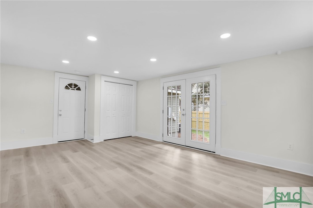1112 E 49th Street