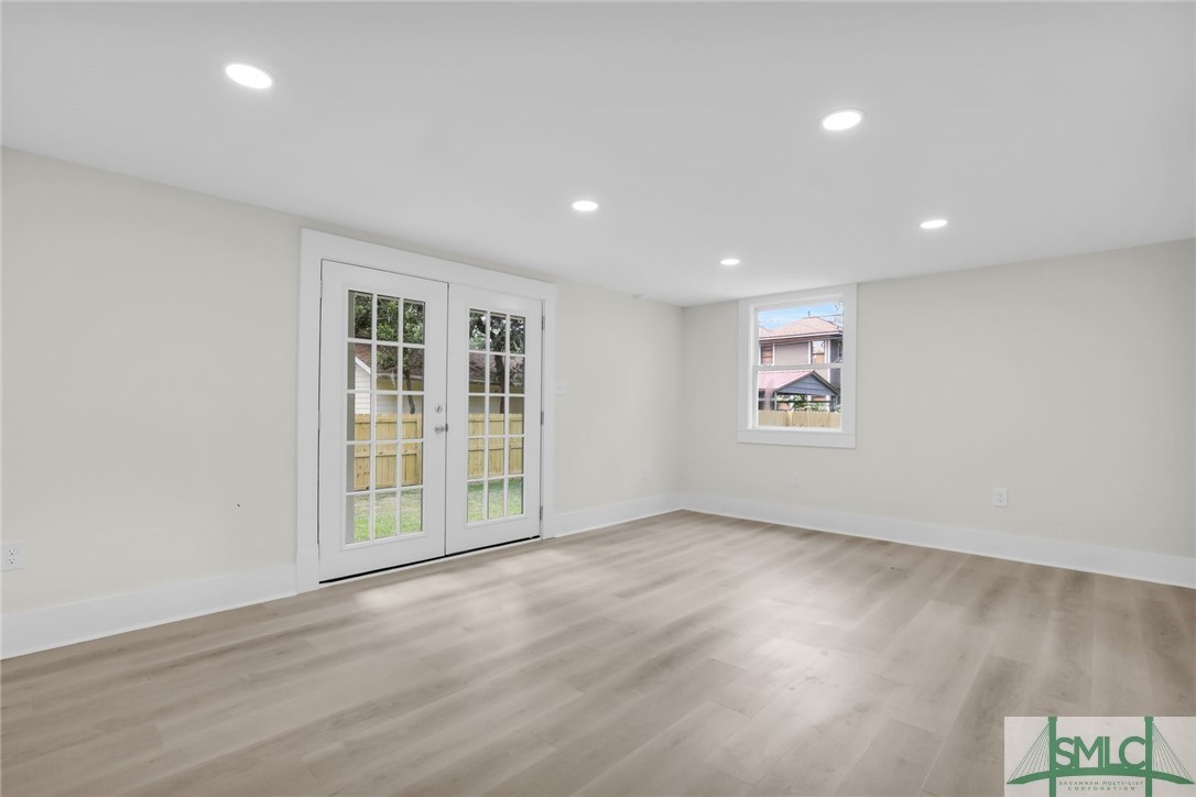 1112 E 49th Street