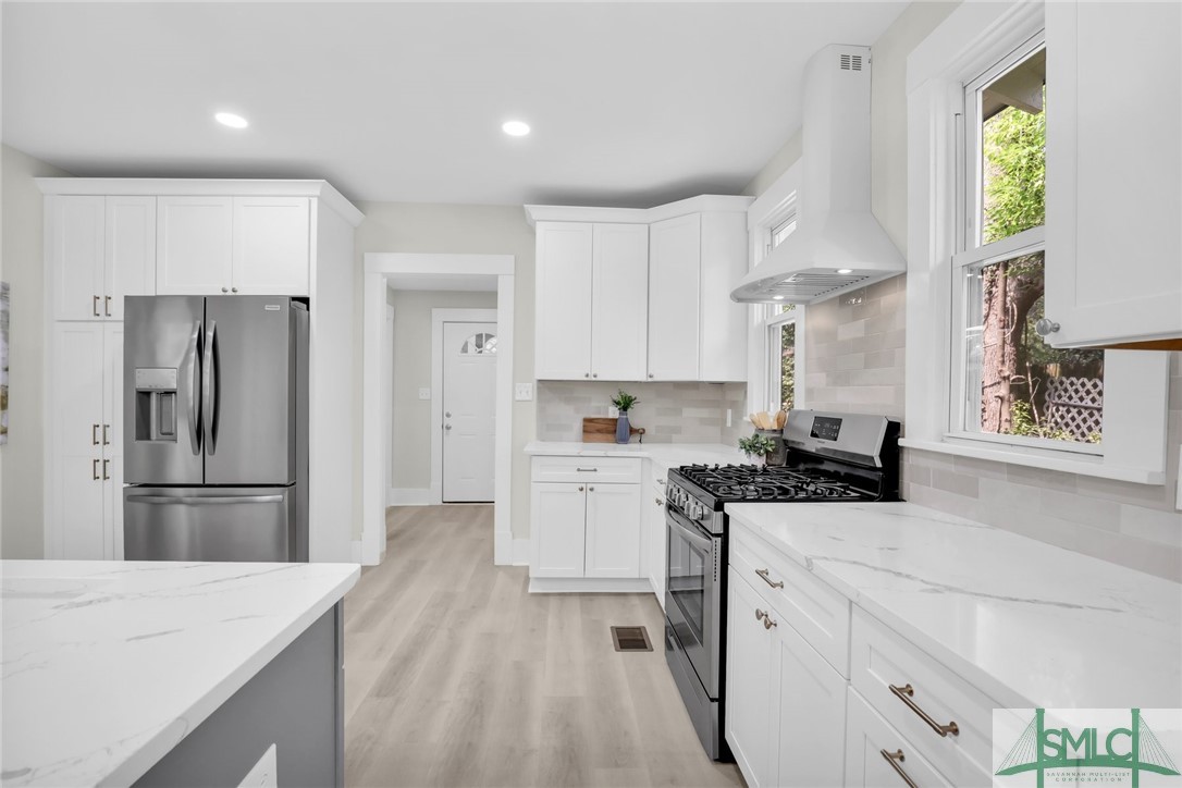 1112 E 49th Street