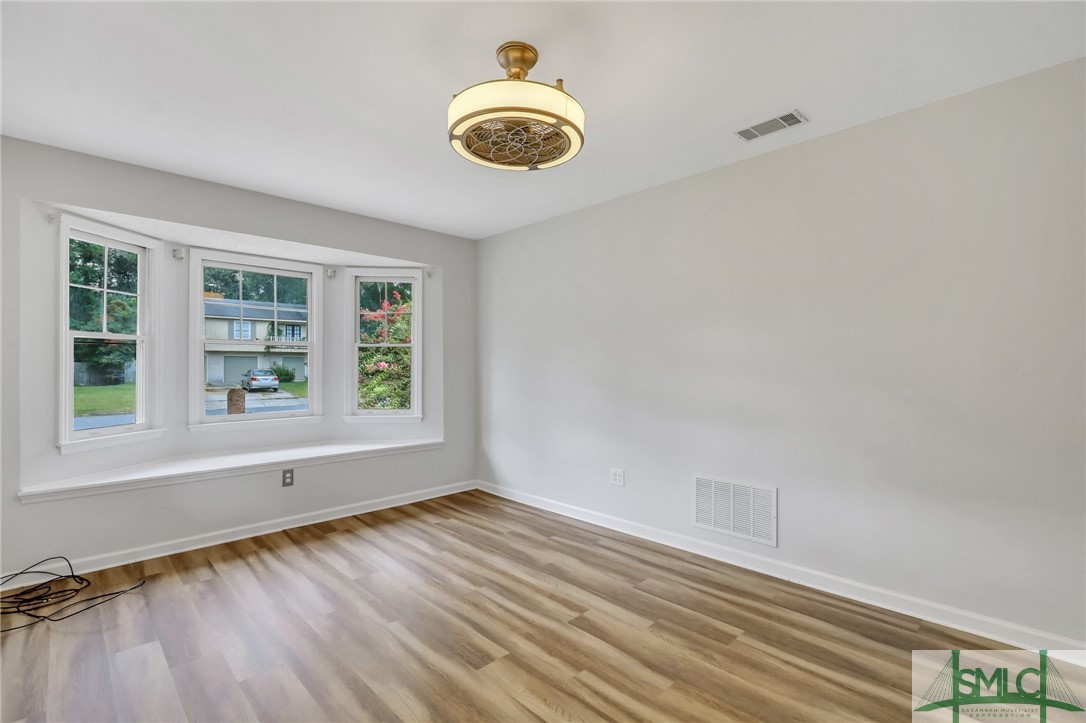 105 Montague Road