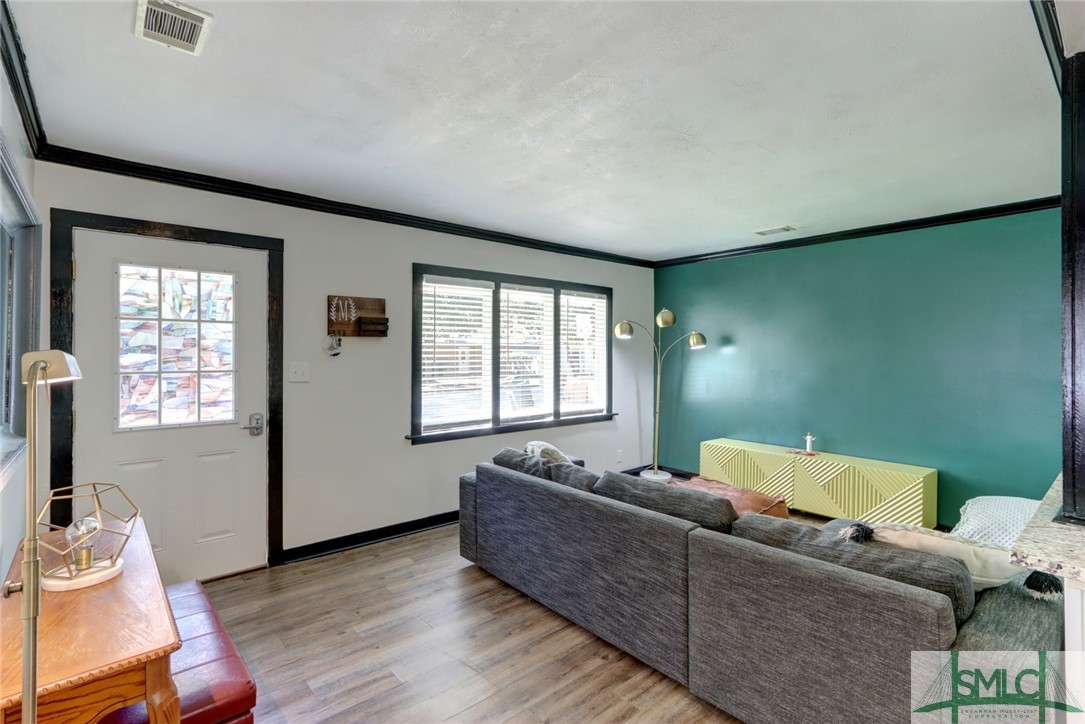 1418 E 56th Street