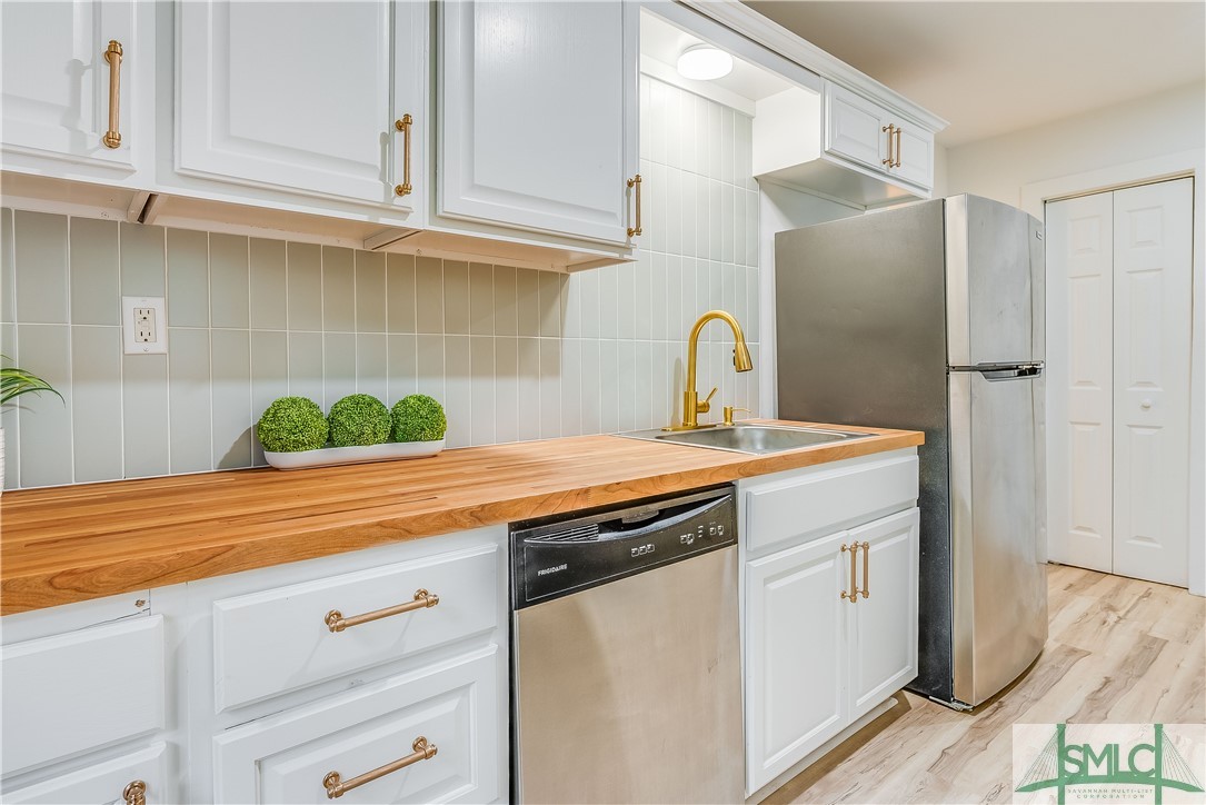 1226 W 51st Street