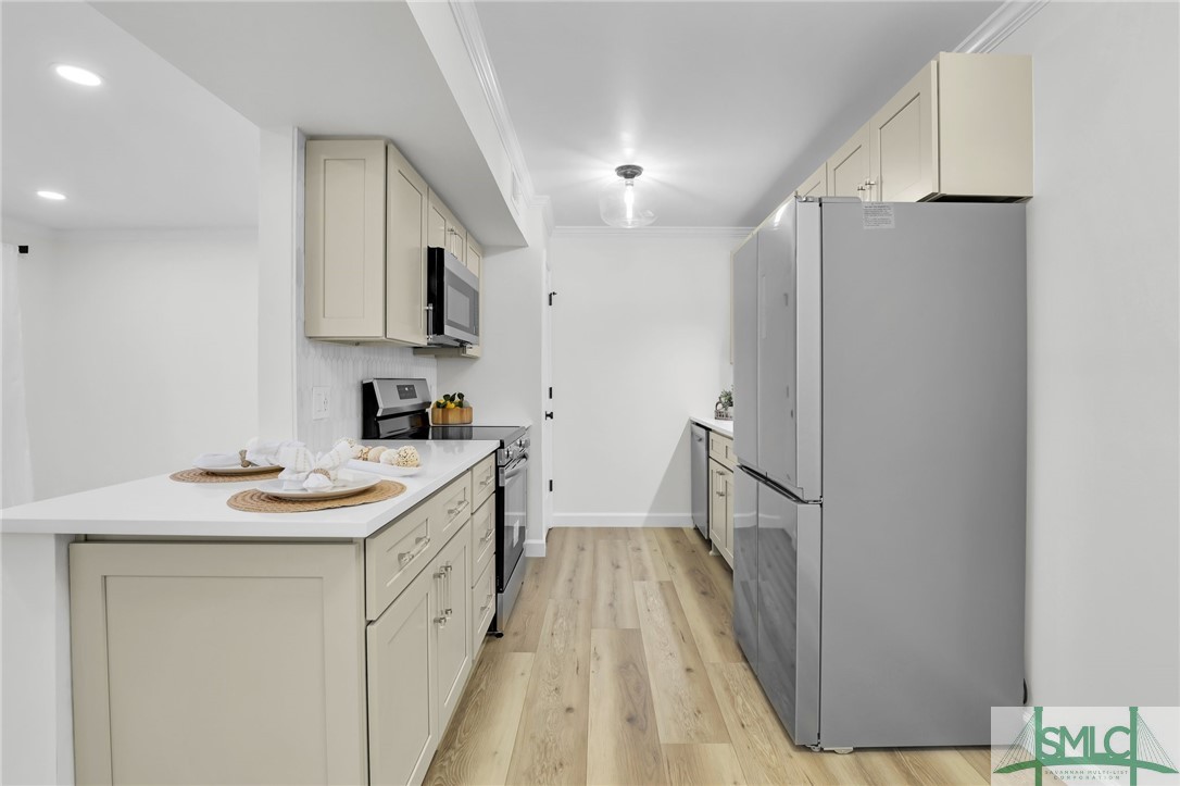 401 N Cromwell Road 2-H