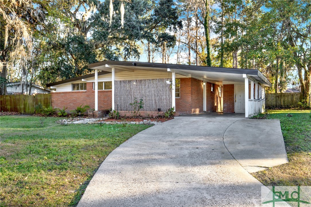 313 Willow Road