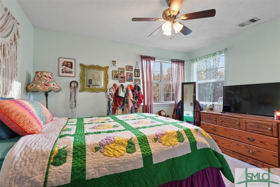 18 Angel Oaks Drive
