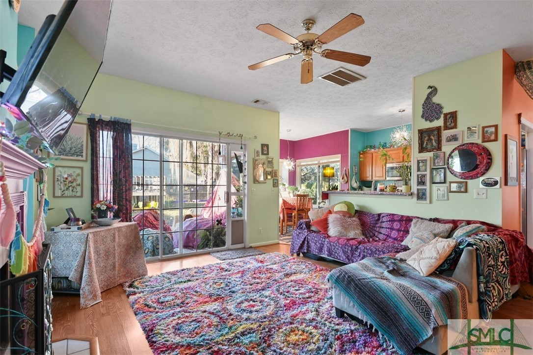 18 Angel Oaks Drive