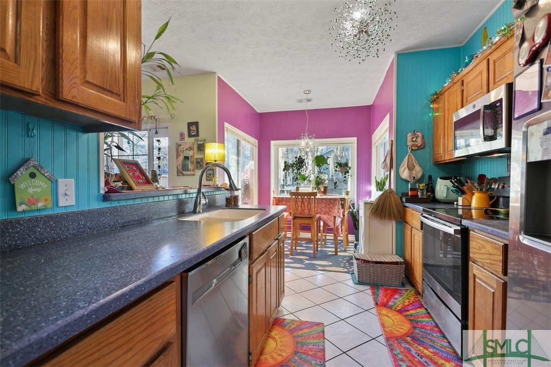 18 Angel Oaks Drive