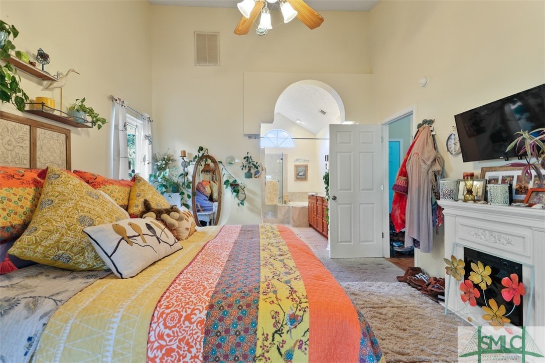 18 Angel Oaks Drive