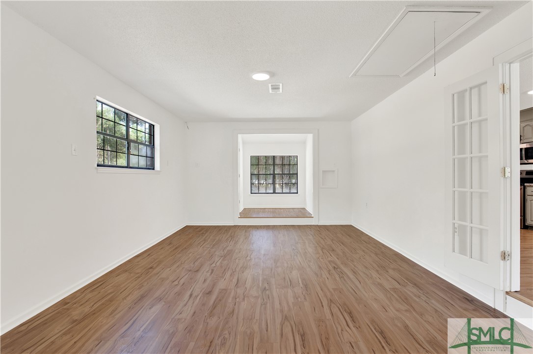 2463 Old Louisville Road