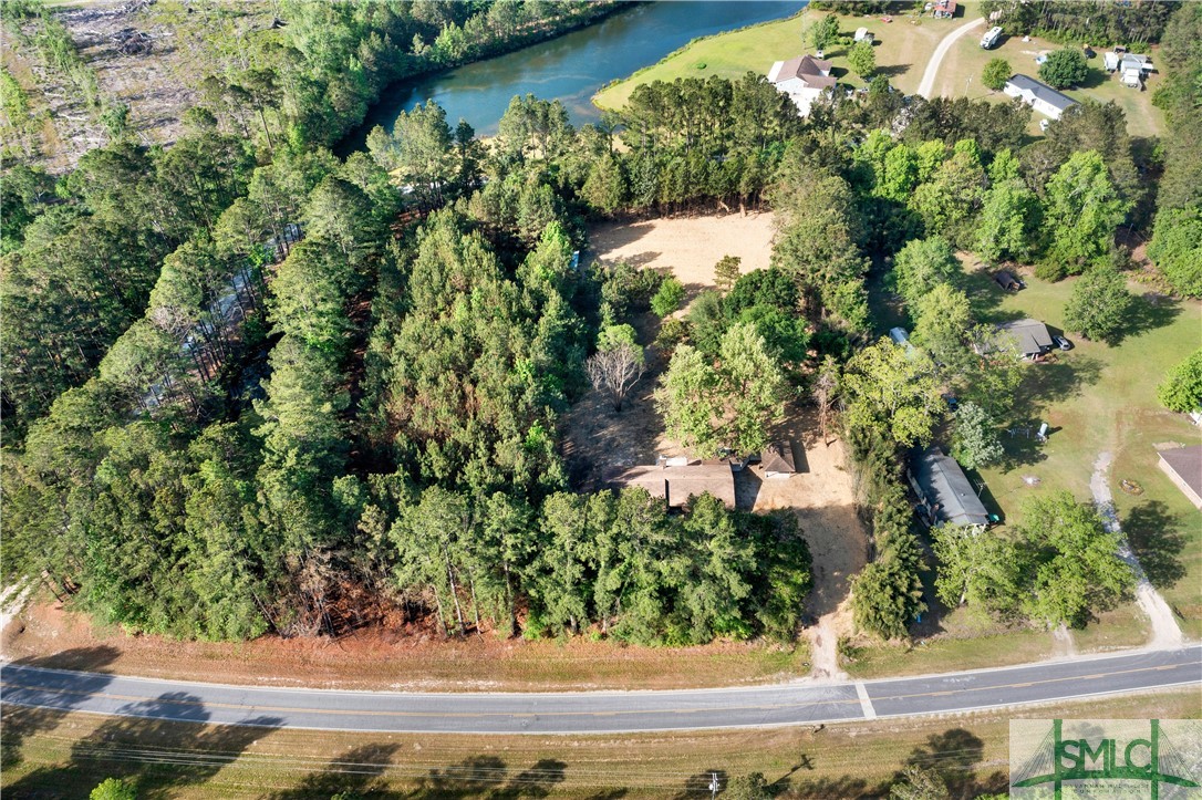 2463 Old Louisville Road