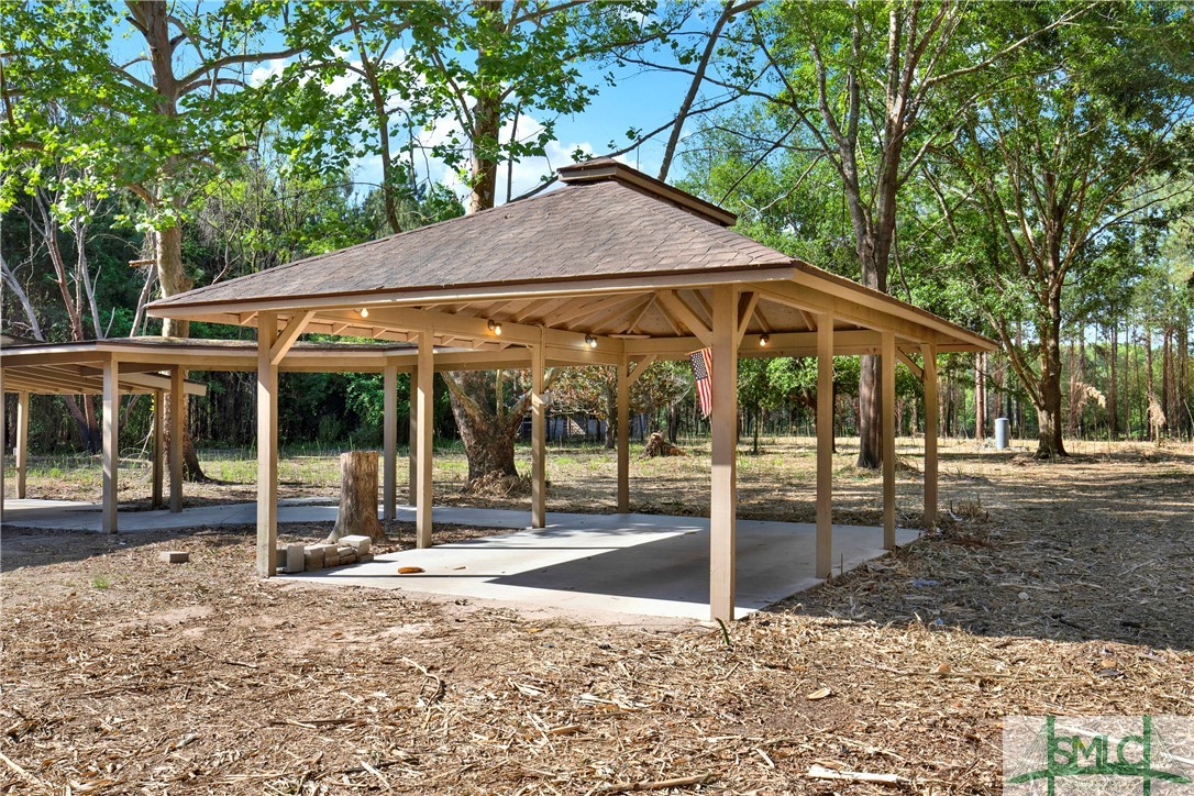 2463 Old Louisville Road