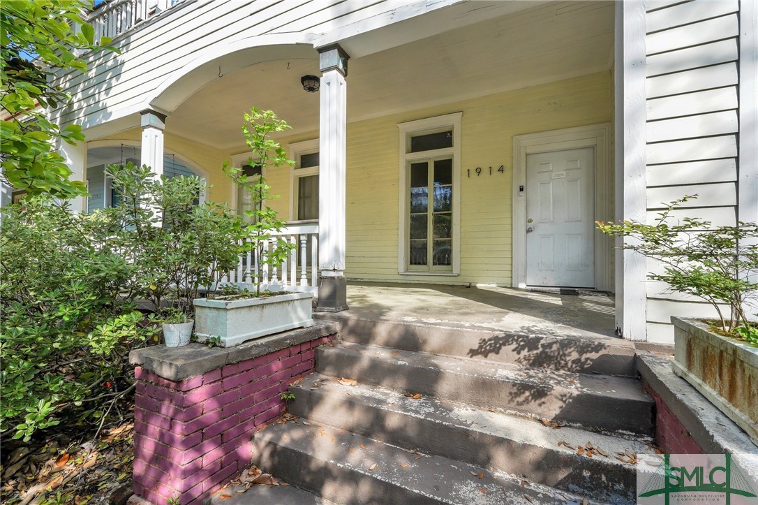 1914 Barnard Street
