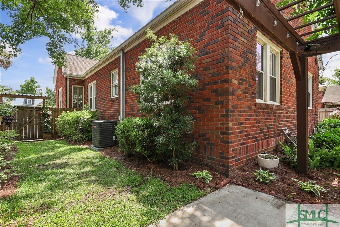 722 E 50th Street