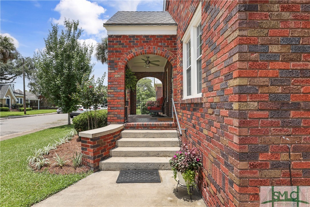 722 E 50th Street
