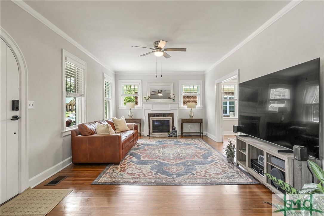 722 E 50th Street