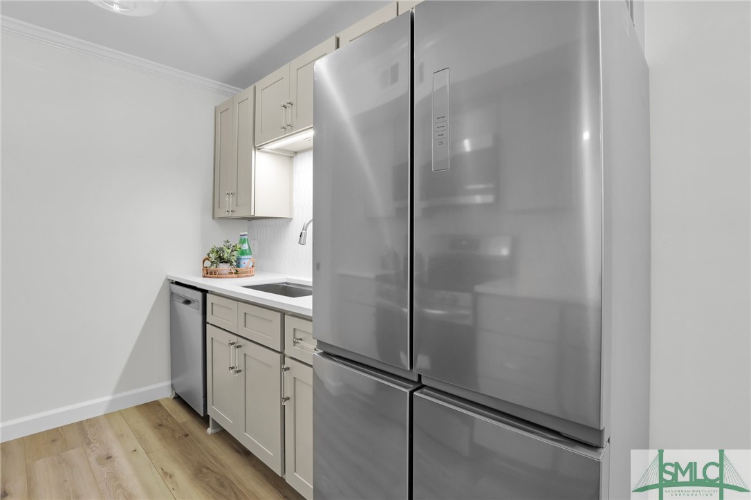 401 N Cromwell Road 2-H