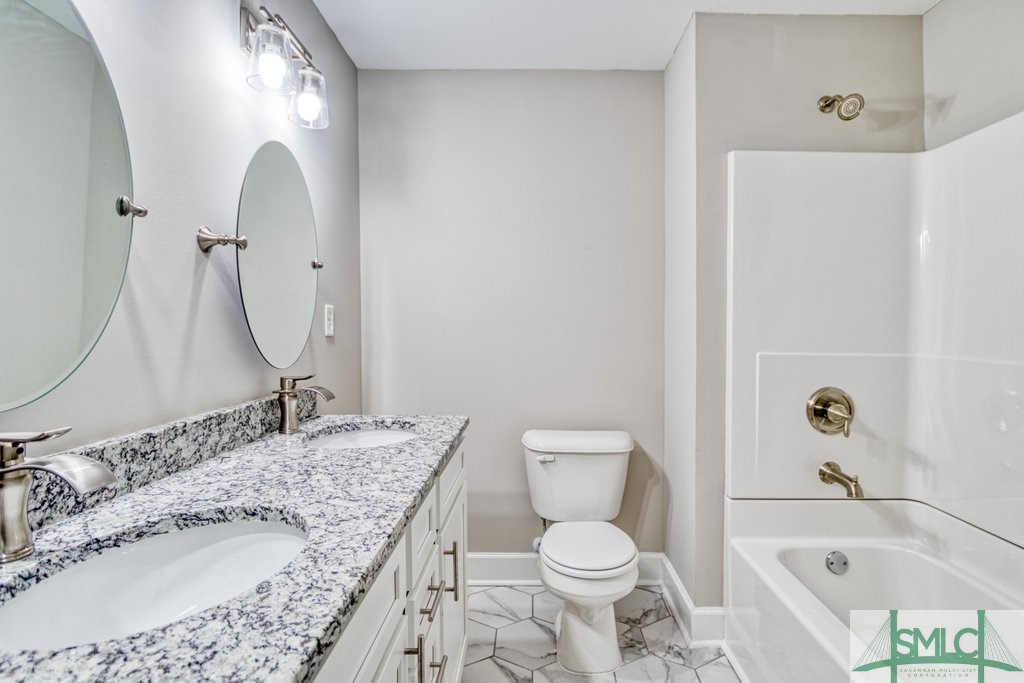 1109 E Anderson Street