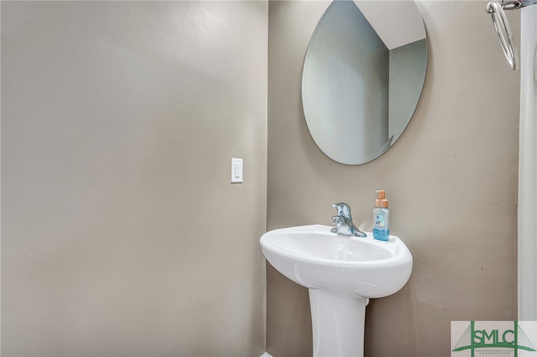 175 Calm Oaks Circle