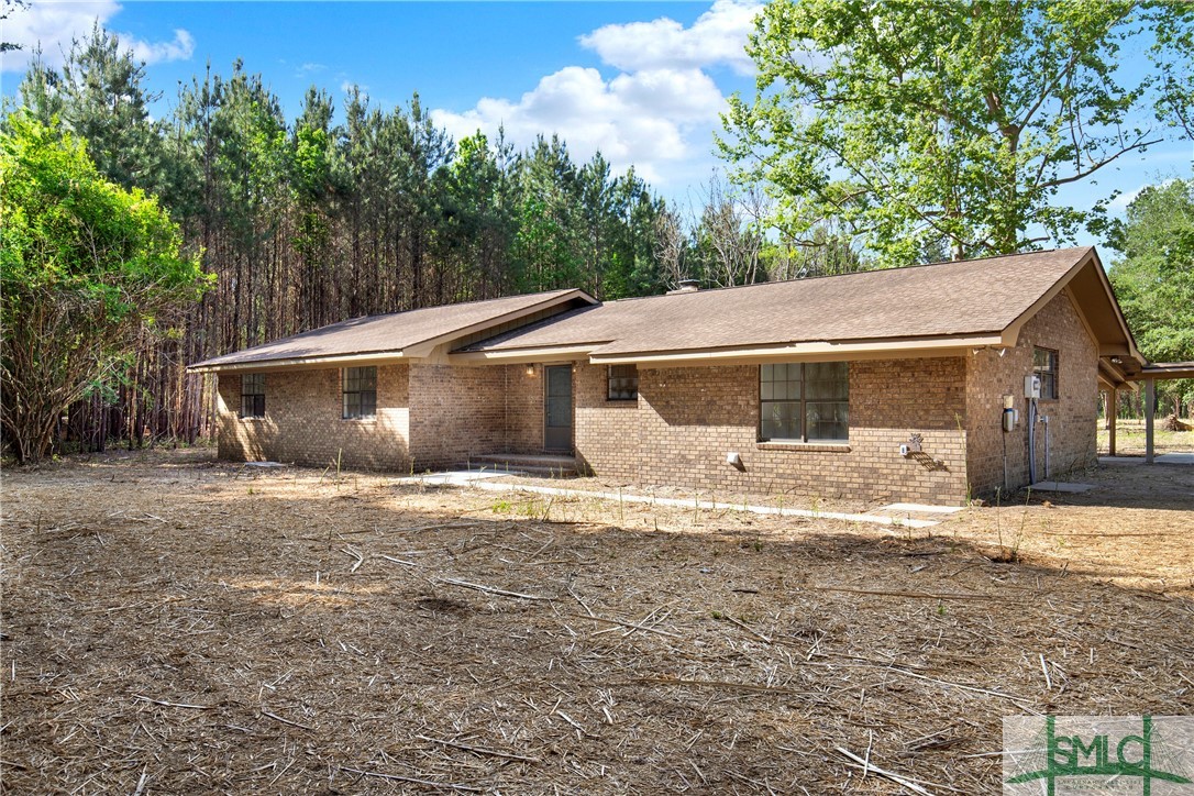 2463 Old Louisville Road