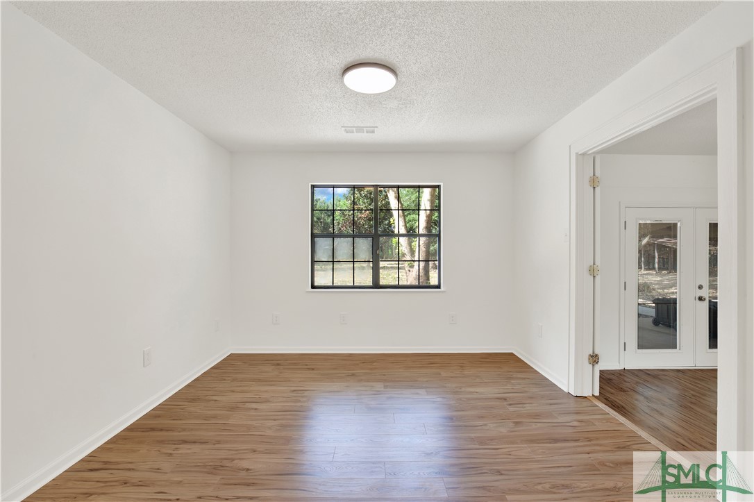 2463 Old Louisville Road