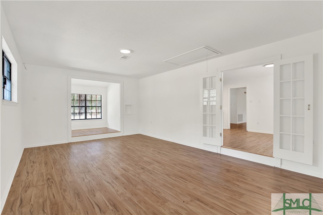 2463 Old Louisville Road