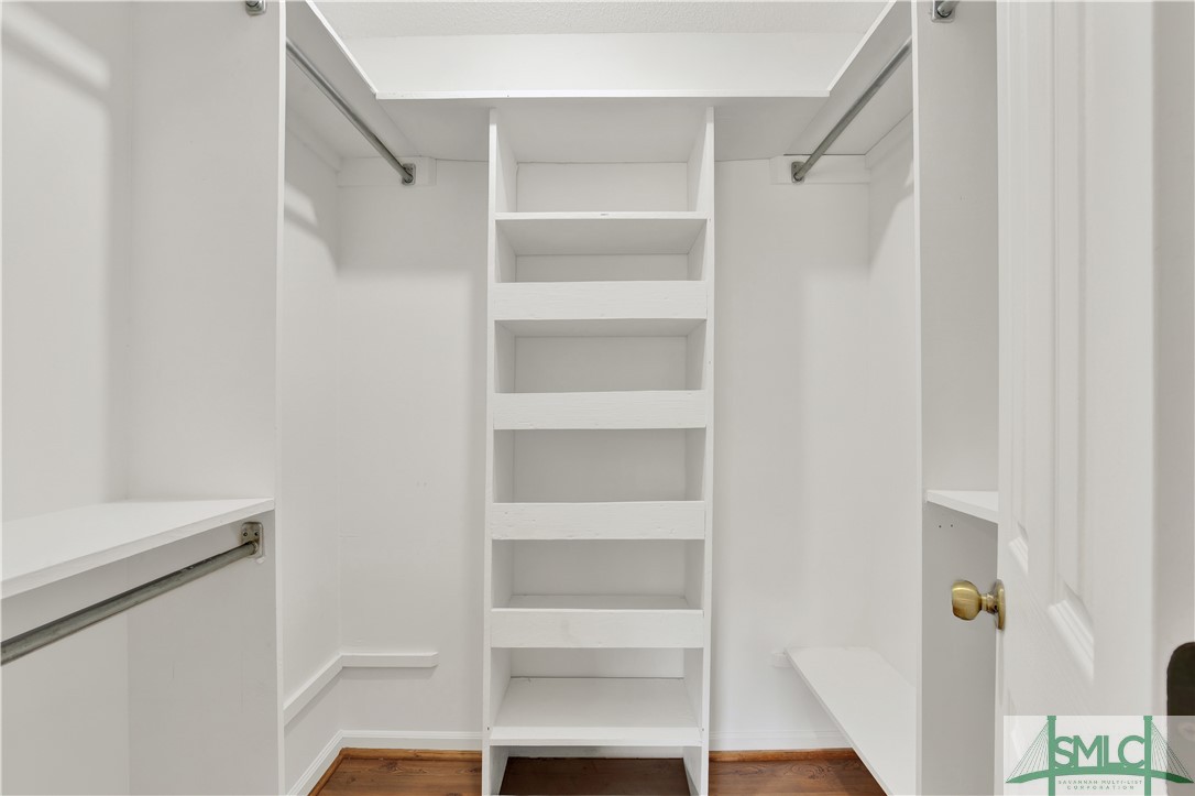 2463 Old Louisville Road