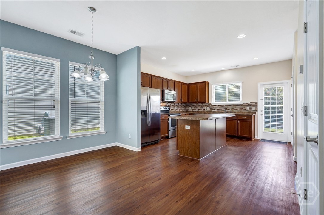 175 Calm Oak Circle