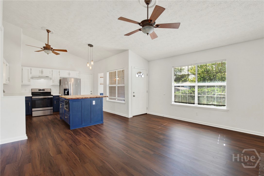 106 Dry Dock Court