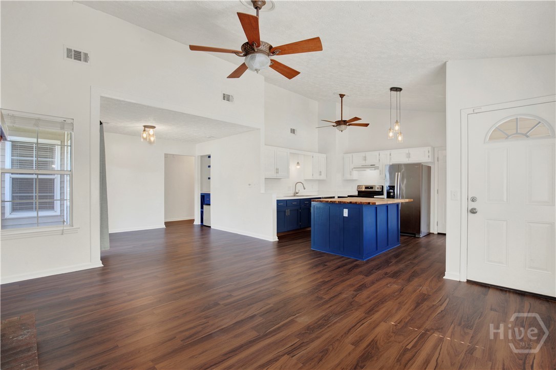 106 Dry Dock Court
