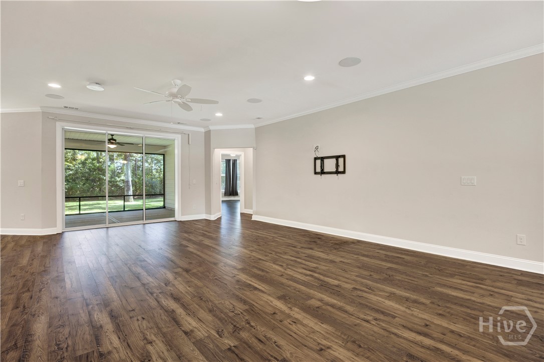 186 Lafayette Drive