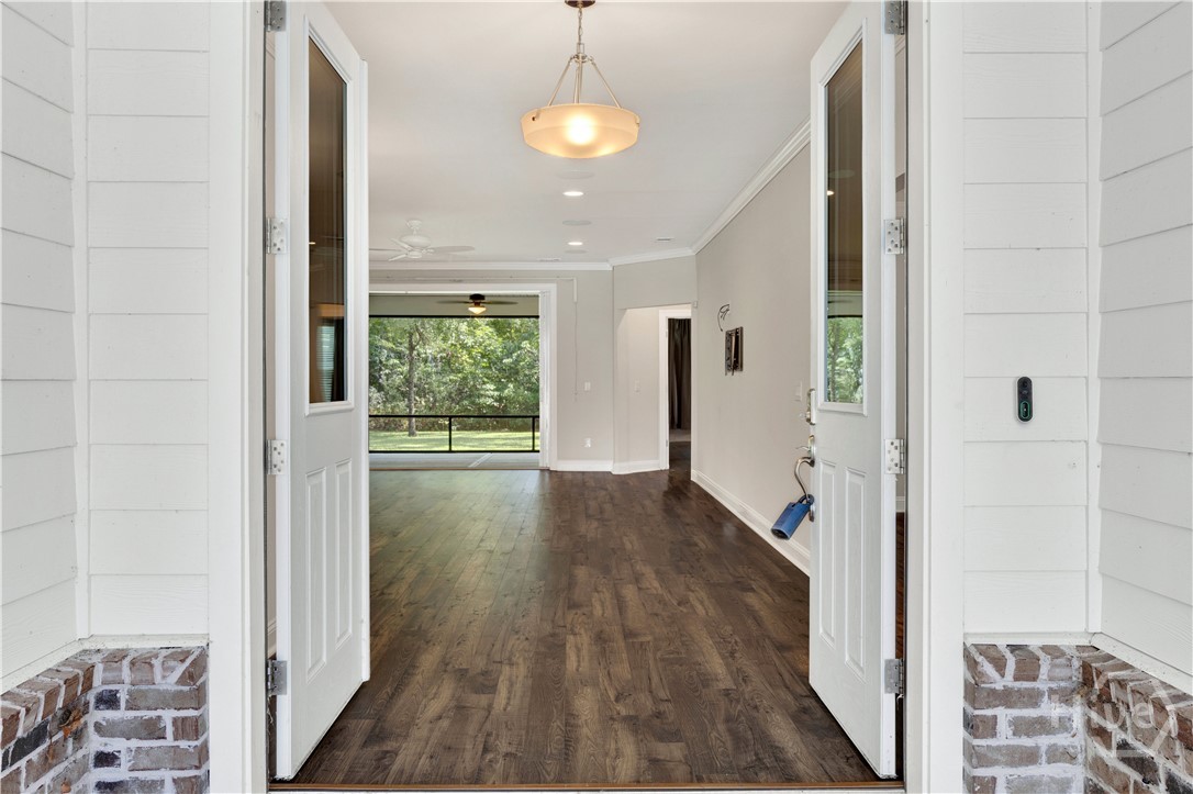 186 Lafayette Drive