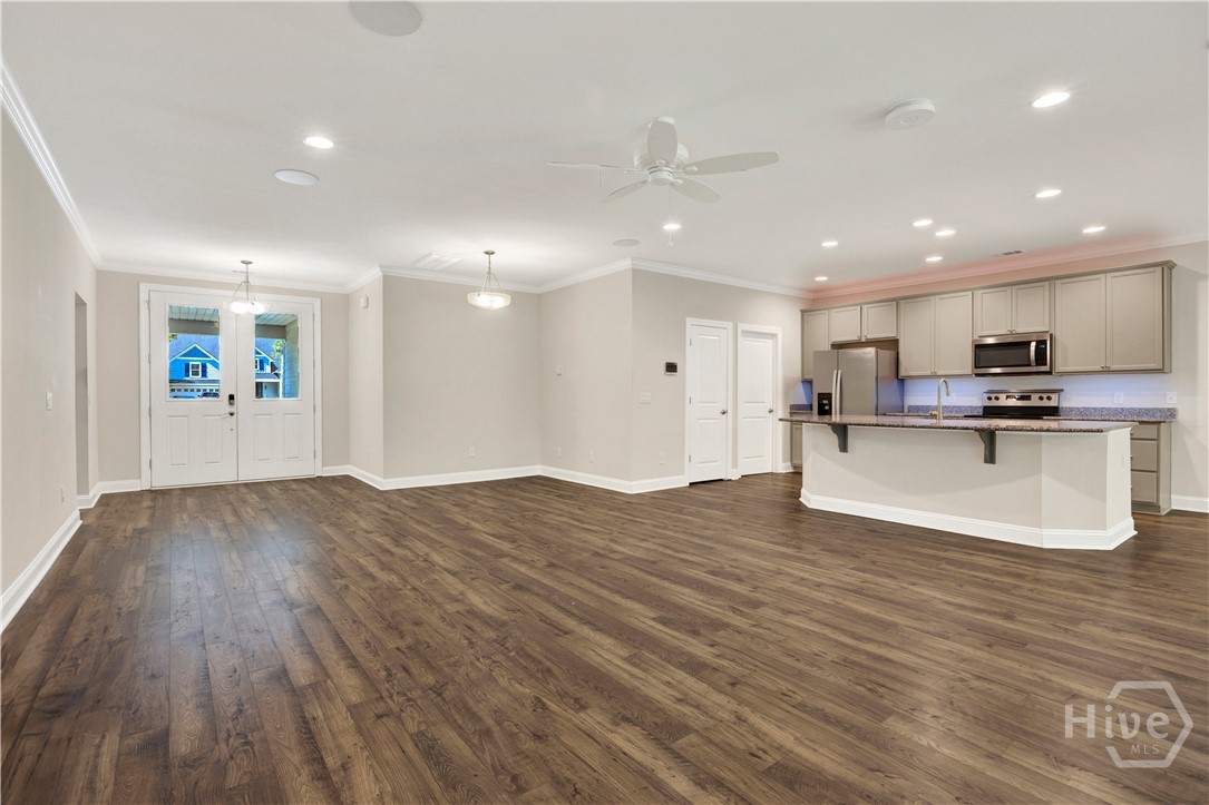 186 Lafayette Drive