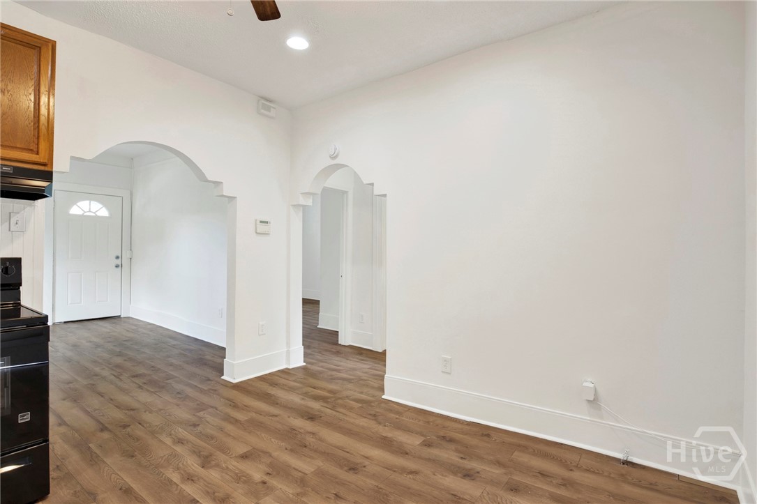 705 E 32nd