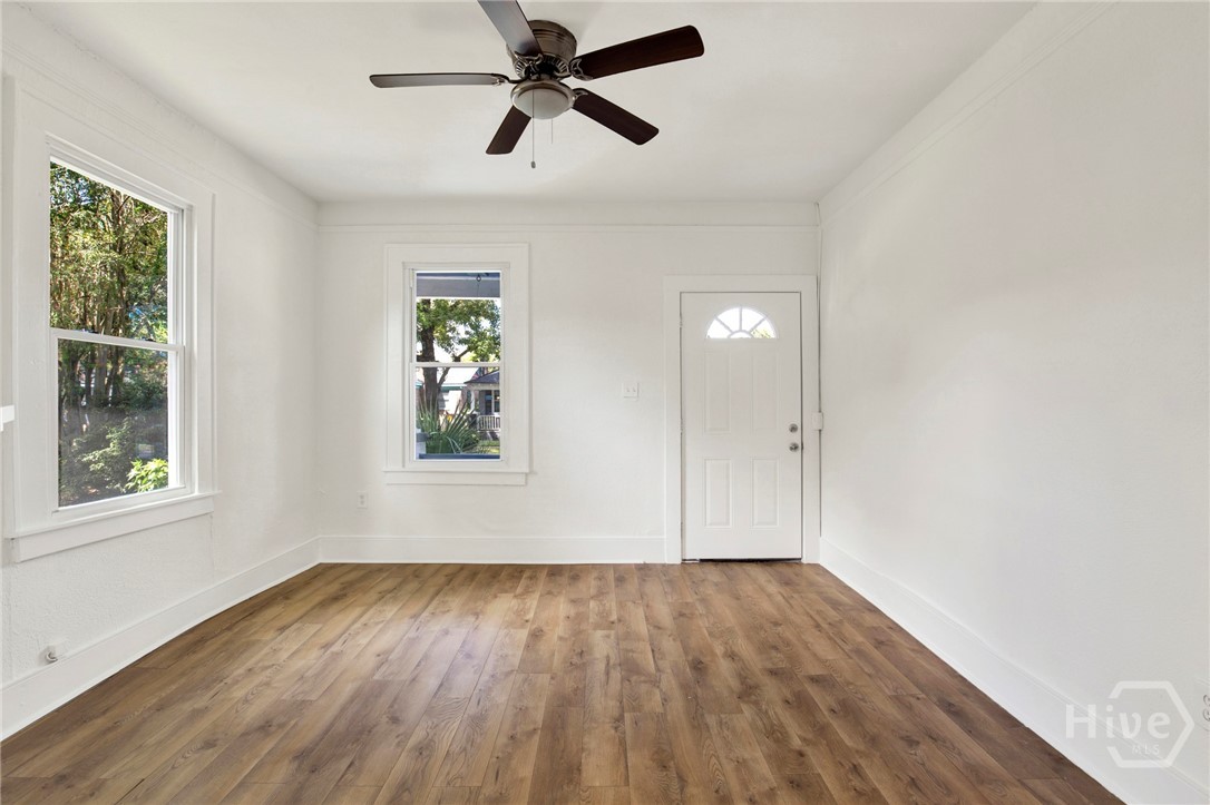 705 E 32nd