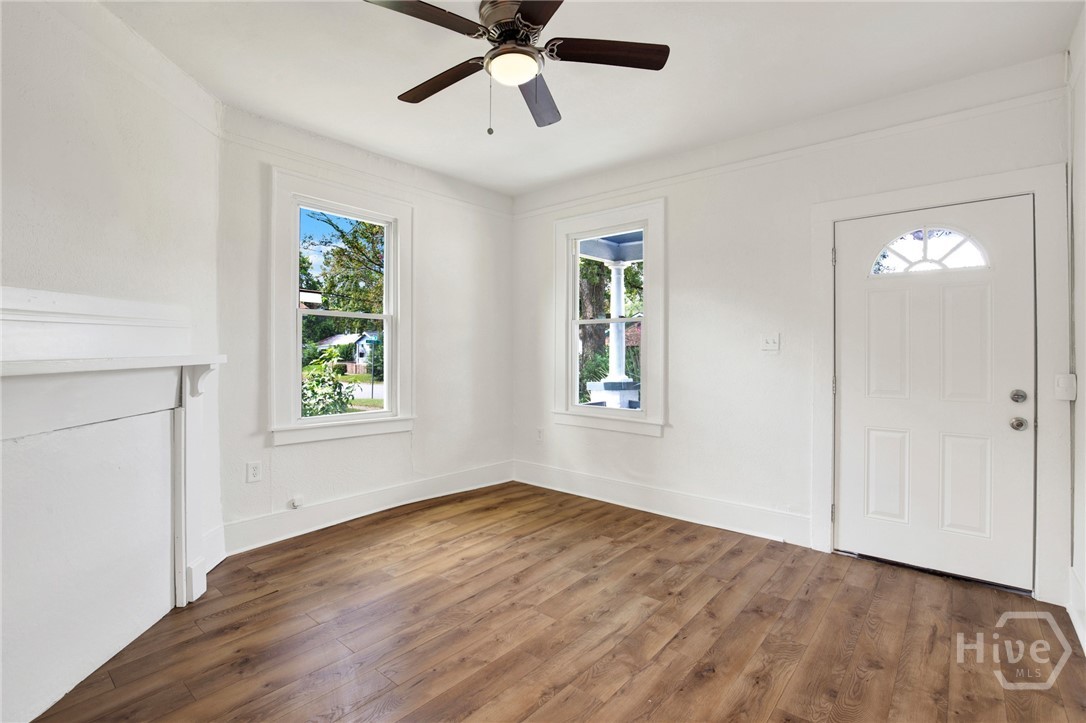 705 E 32nd