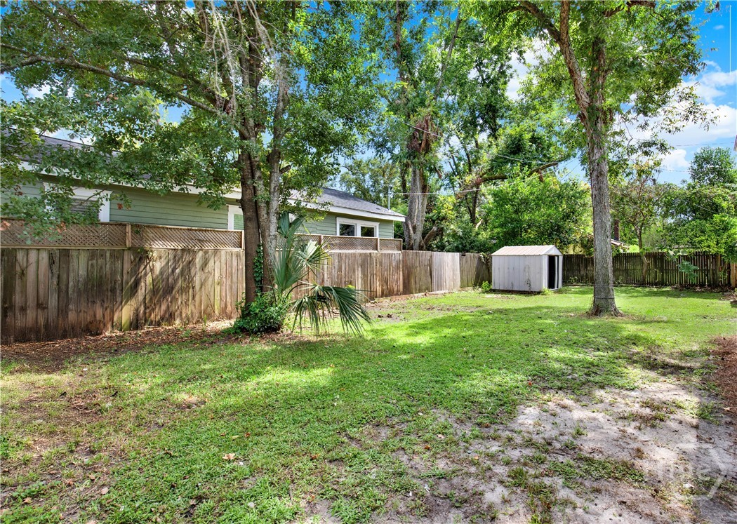 707 E 32nd