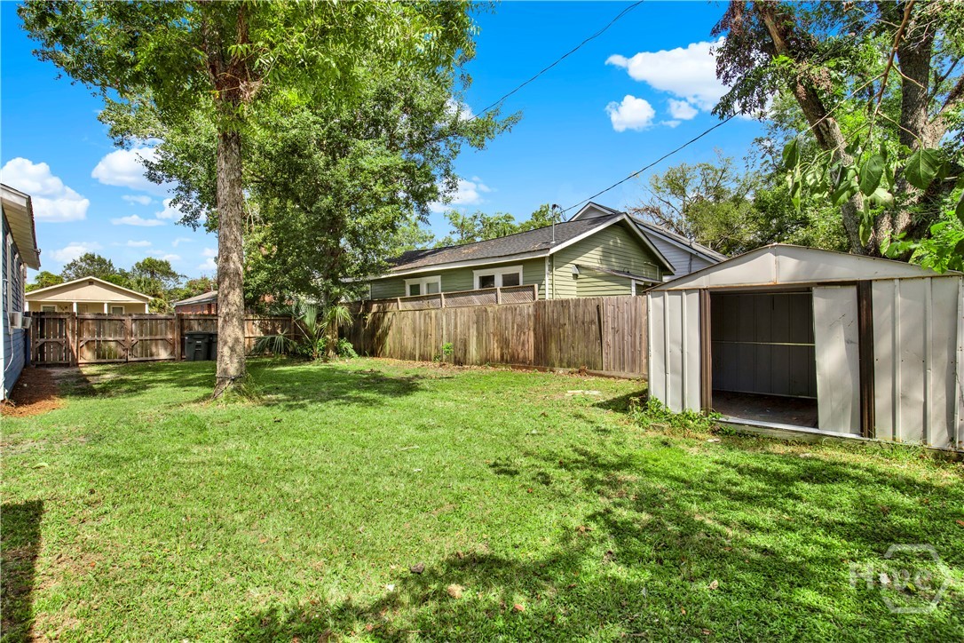 707 E 32nd