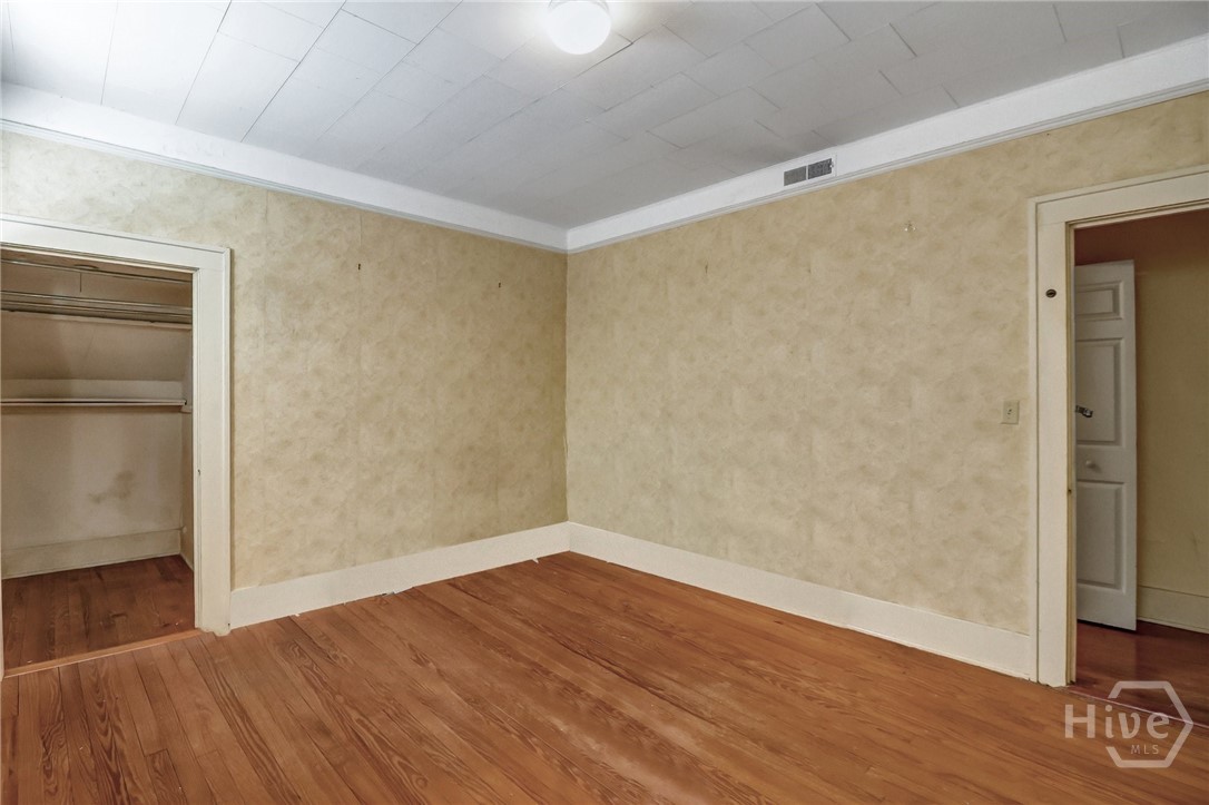 210 E 48th Street
