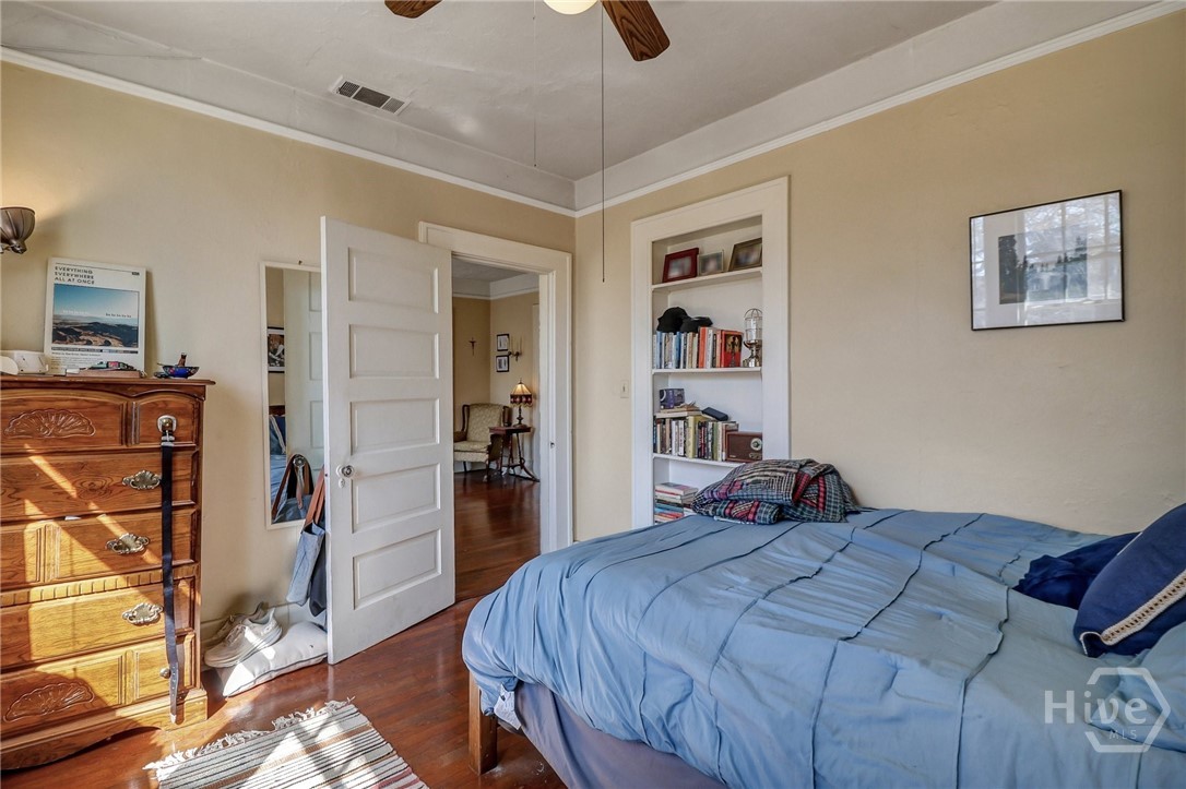 210 E 48th Street